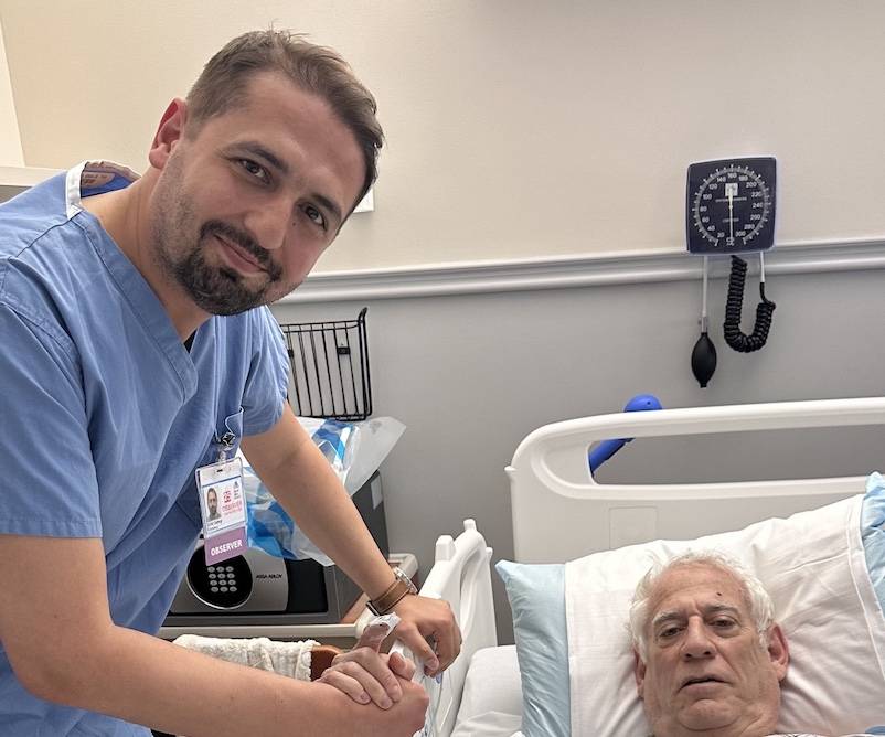 Türk Doktor New York’ta Hayat Kurtardı